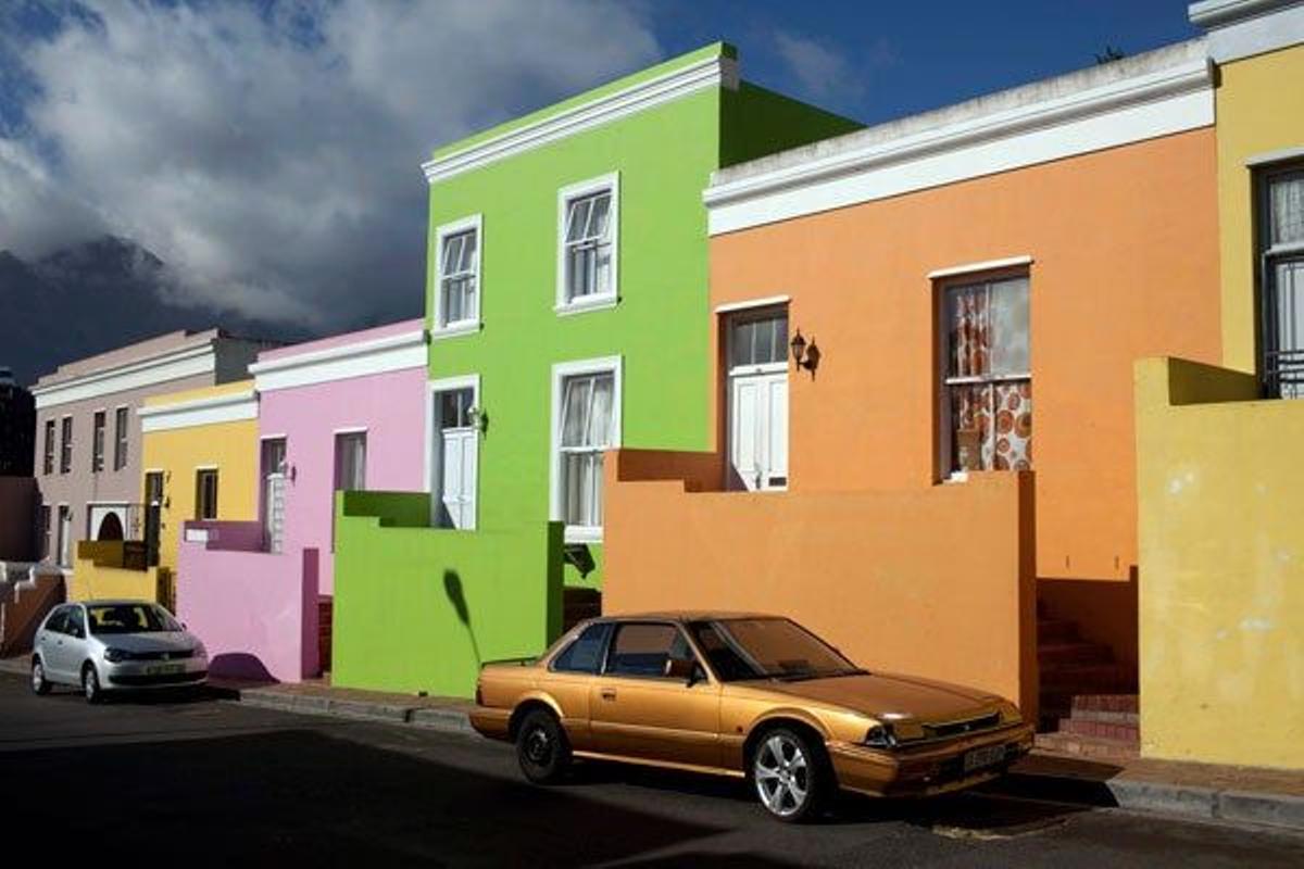 Pintorescas casas en el área residencial de Bo-Kaap, en Ciudad del Cabo.