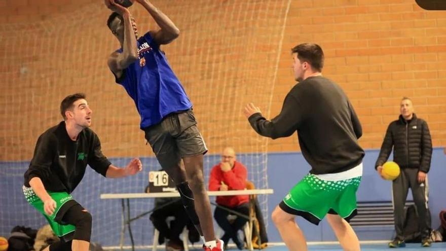 Reeixit retorn del clàssic torneig de Nadal 3x3 del CB Puig-reig