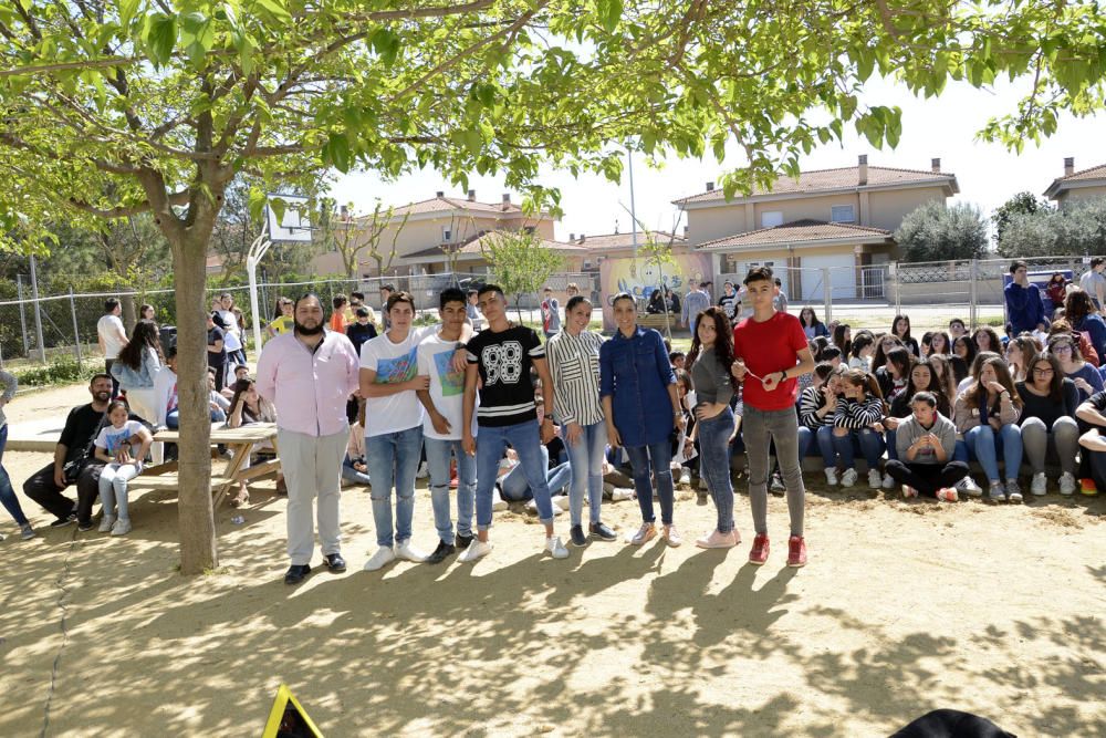 Celebració Dia del Poble Gitano a l''Institut de Vi