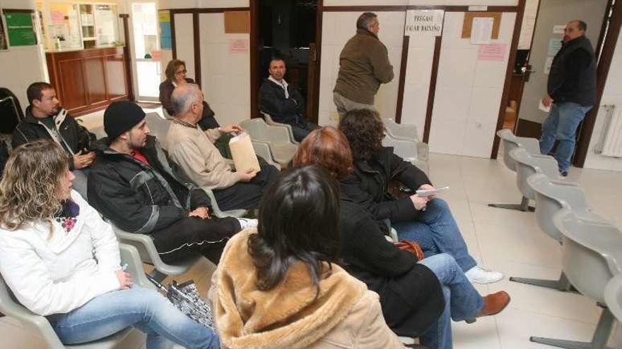 Sala de espera del centro de salud de Arcade. // FdV