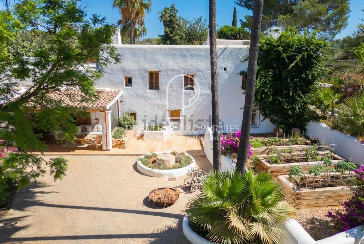 A la venta una casa payesa de Ibiza del S. XVI