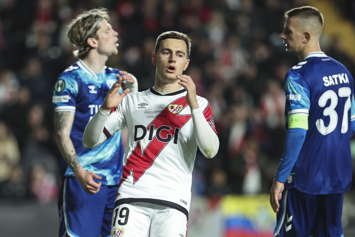 Jorge de Frutos, en el Rayo Vallecano - Samsunspor.