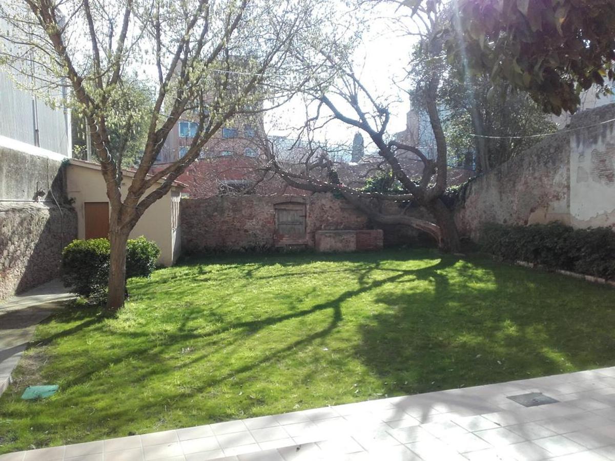 El jardí de l'escola de música abans de les obres.