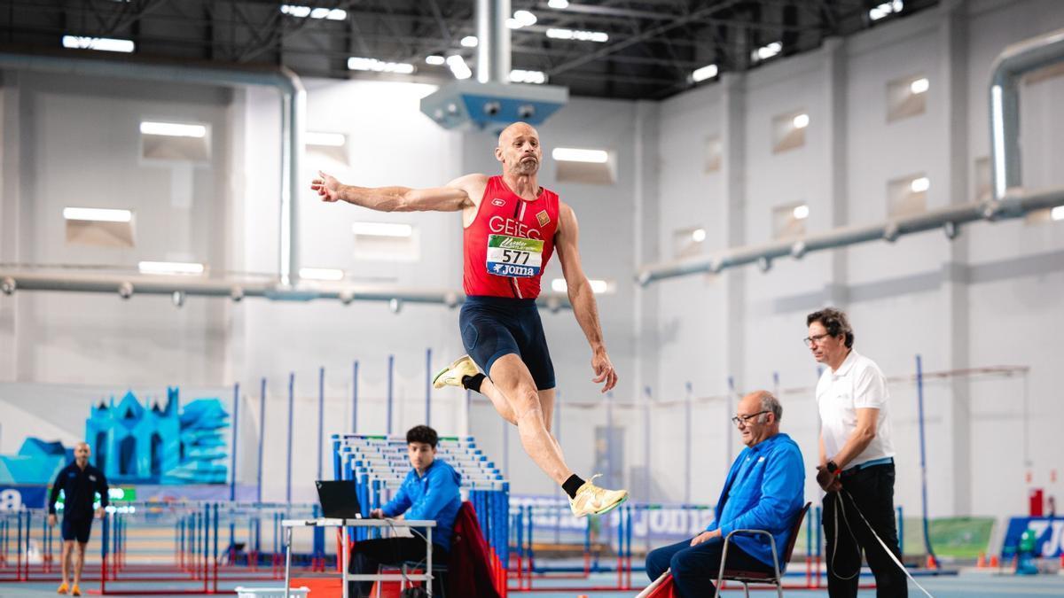Marc Julià Breaks World Record in Long Jump at Spanish Masters Championship | Girona News