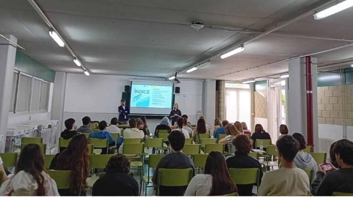 Taller de ciberataques celebrado en Canals.