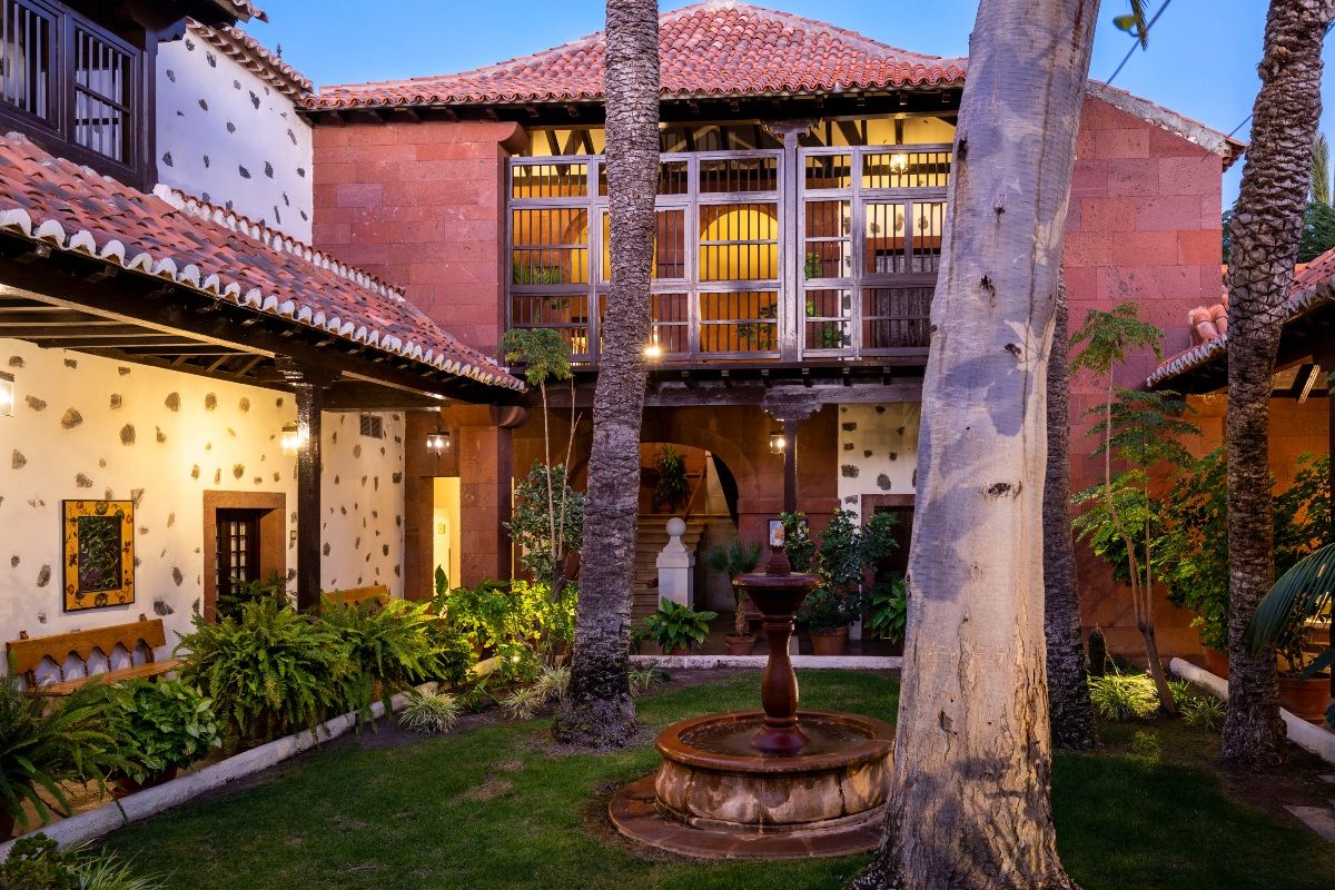 El parador de La Gomera cuenta con este gracioso patio.