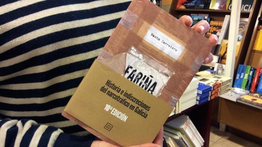 El libro de Carretero se agota en Vigo: "Todo el que entra pide 'Fariña', parece que estamos trapicheando"