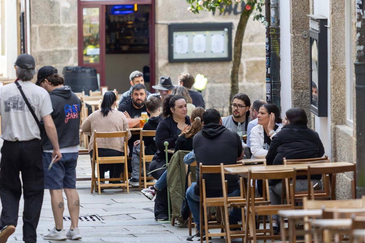 La nueva normativa afecta a los tiempos para abrir bares en Andalucía
