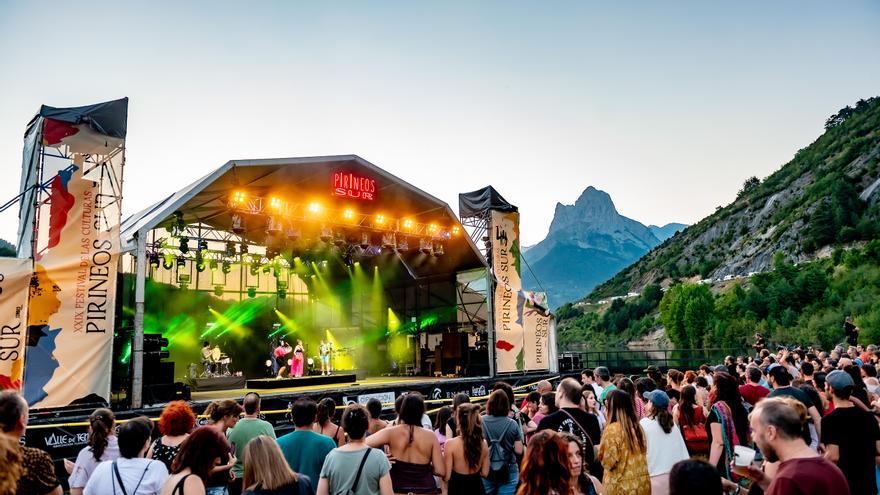 Macaco y Tanxugueiras encienden el fin de semana más largo y rico en estilos musicales de Pirineos Sur