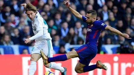 Real Madrid y Barça se van de compras: ¿Cuál de los dos pesca más jugadores en la Eurocopa?