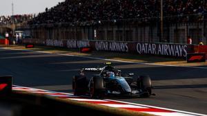 Antonelli ha logrado la pole en China