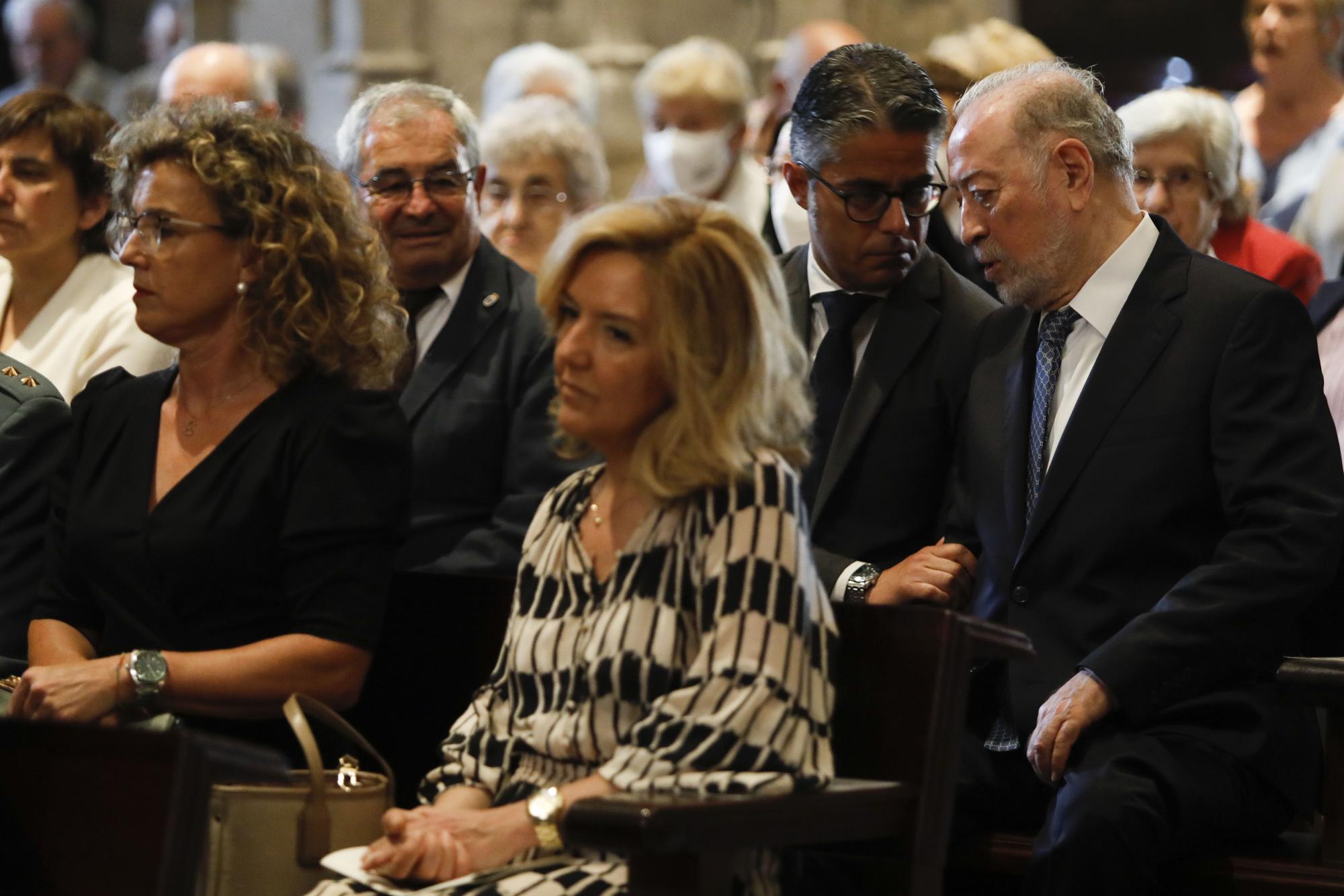 EN IMÁGENES: Asturias despide a Gabino Díaz Merchán en un multitudinario funeral en la Catedral de Oviedo