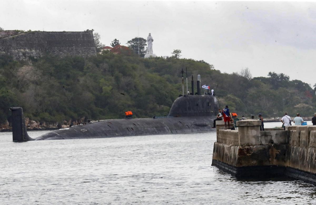 Llegan a La Habana una fragata y un submarino nuclear rusos