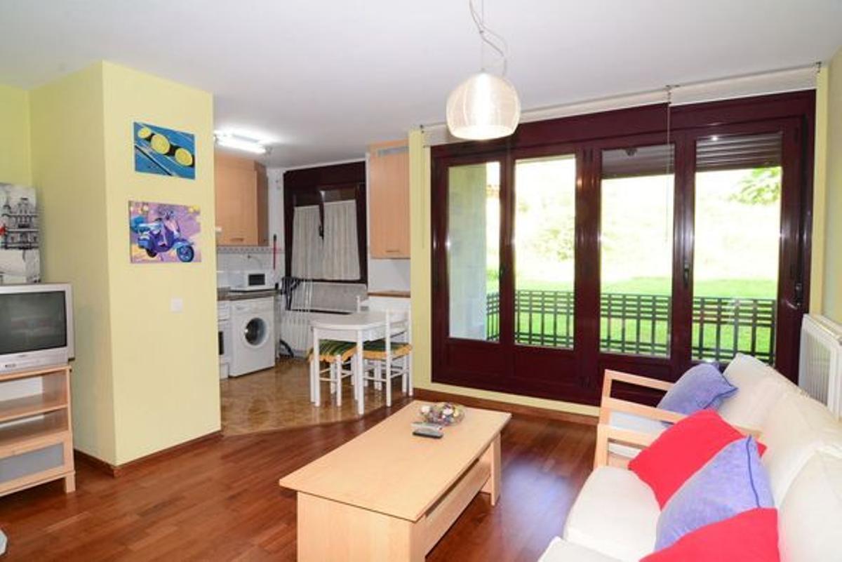 Estudios y apartamentos desde 60.000 euros a la venta en Asturias - La