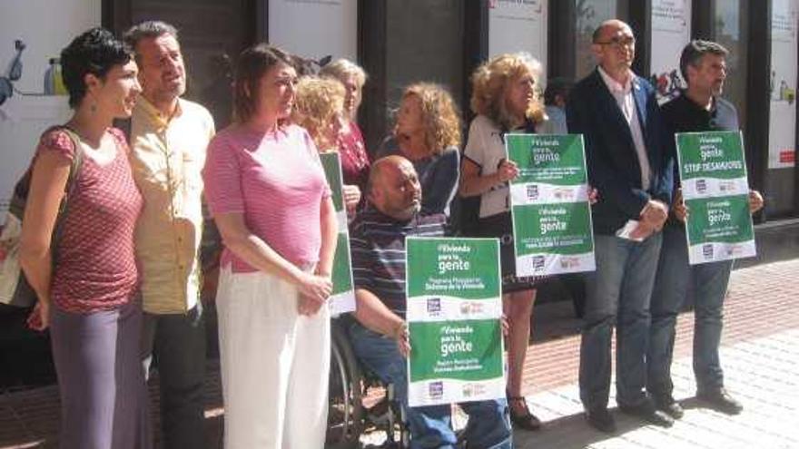 Jose Antonio Castro, Elena Cortés y Eduardo Zorrilla presentaron ayer sus propuestas sobre vivienda.