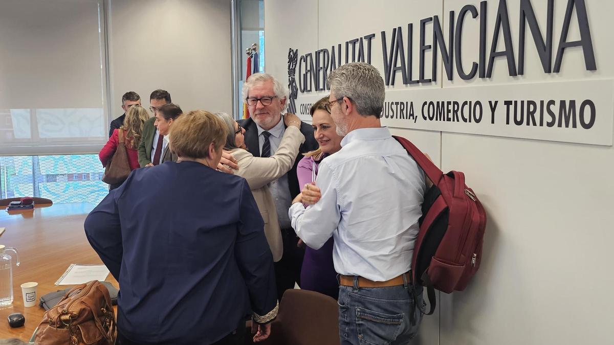 Nuria Montes al final de la reunión del martes de Sitval.