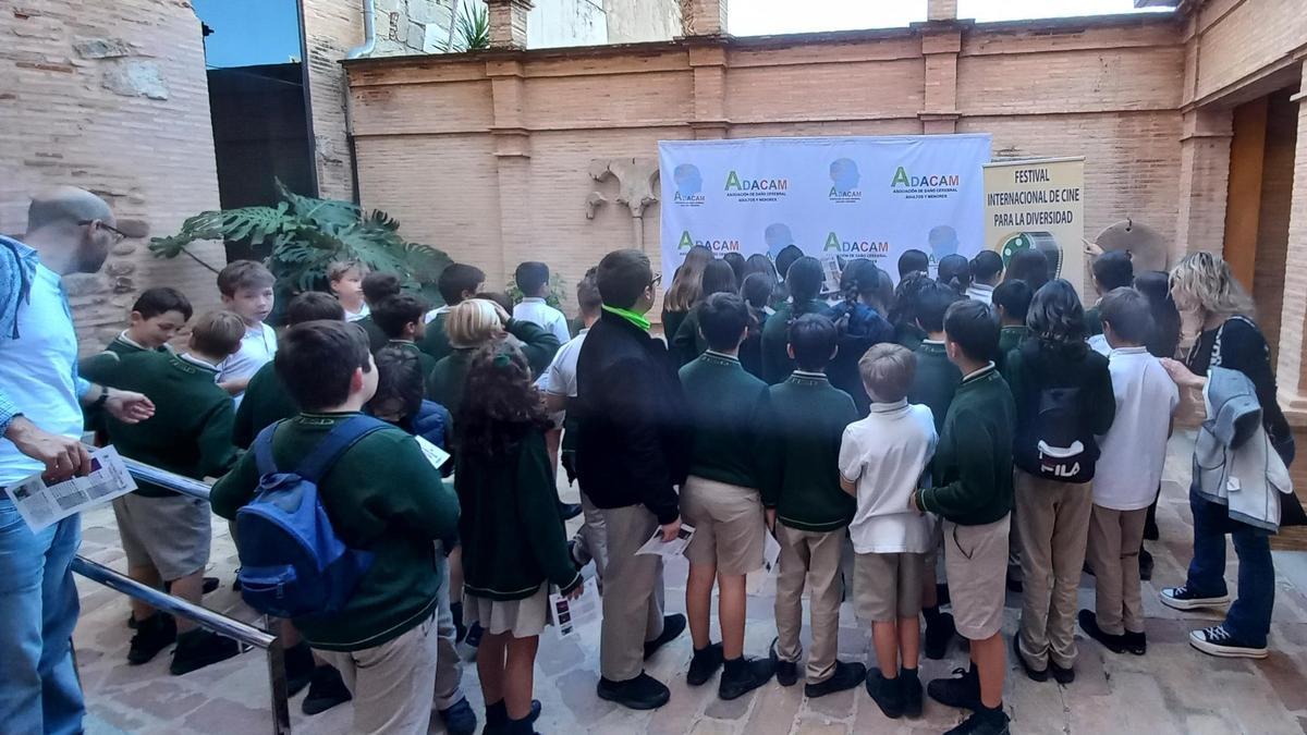 Participantes en el festival de cine de Adacam.