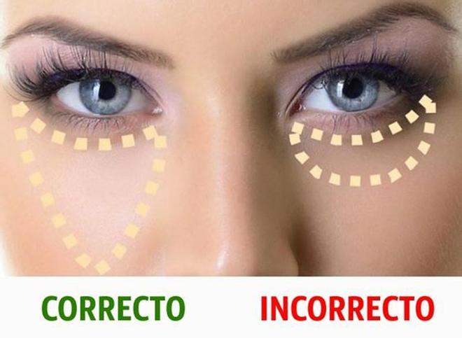 Cómo poner bien el corrector en las ojeras