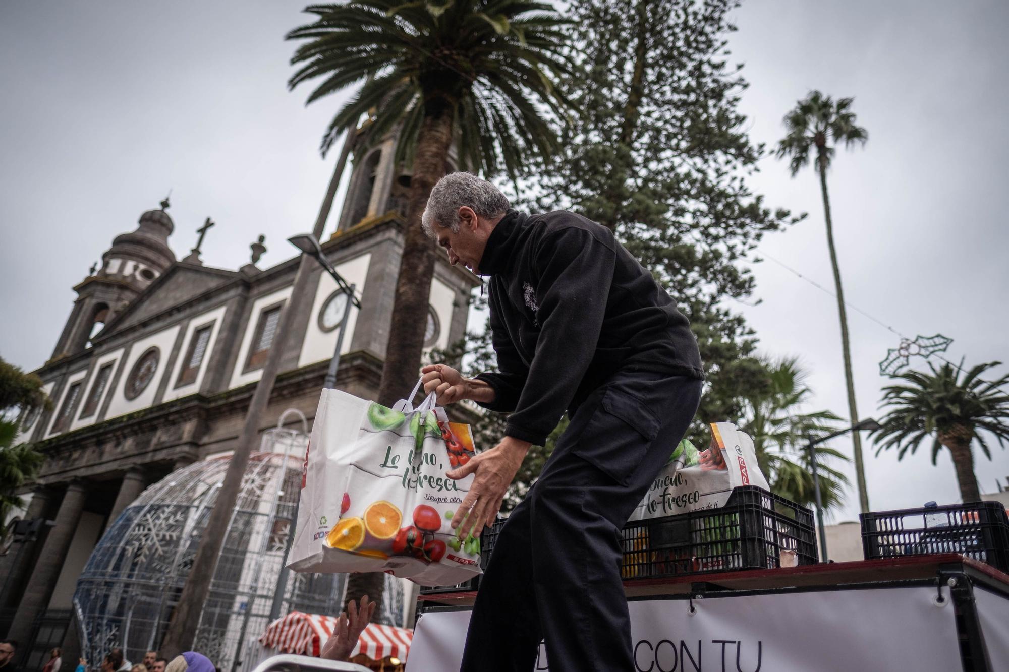 Desfile solidario en La Laguna