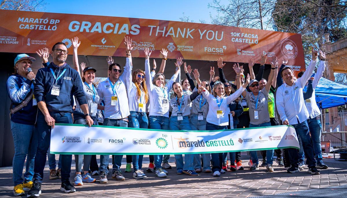 Los miembros de la gran organización del Club Atletisme Running Castelló del Marató bp Castelló y 10K Facsa 2026.
