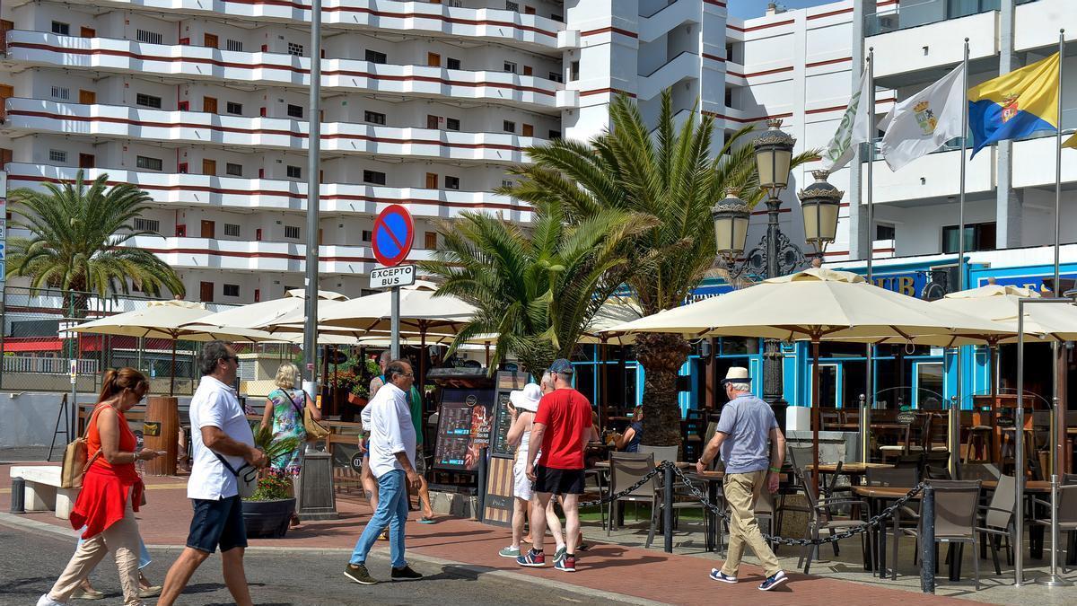 Complejos vacacionales en Playa del Inglés.