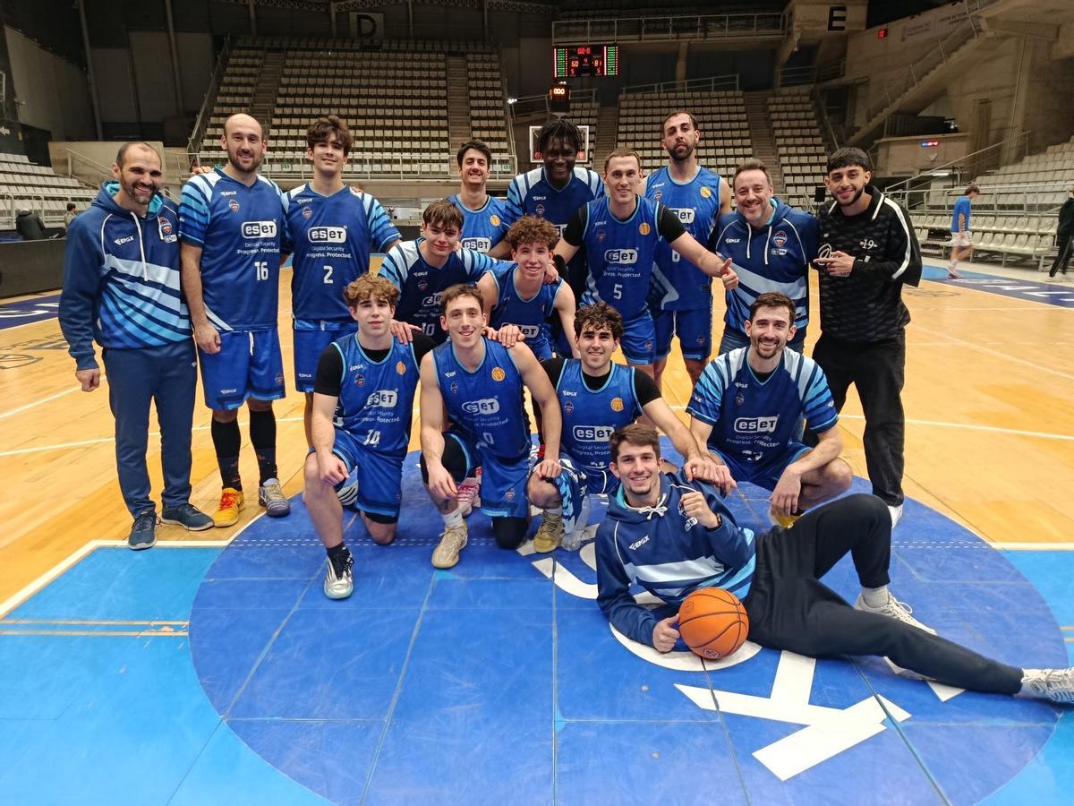 Los jugadores del equipo masculino Eset Ontinet.