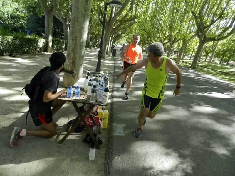 Una treintena de atletas de la escuela del Running Zaragoza realizaron el domingo una prueba de 21 kilómetros de cara al Maratón de Zaragoza