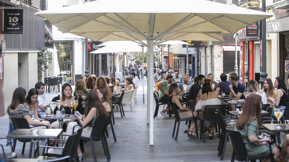 Terrazas en la calle Castaños