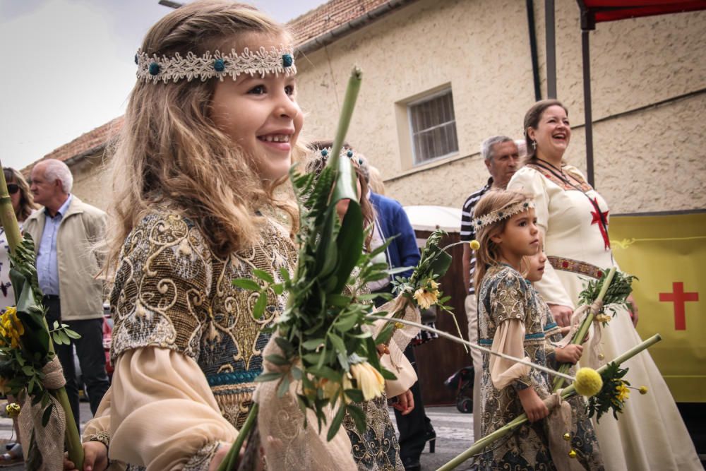 Los niños se convierten en los protagonistas del segundo día de las Fiestas de Moros y Cristianos con el Desfile Infantil.