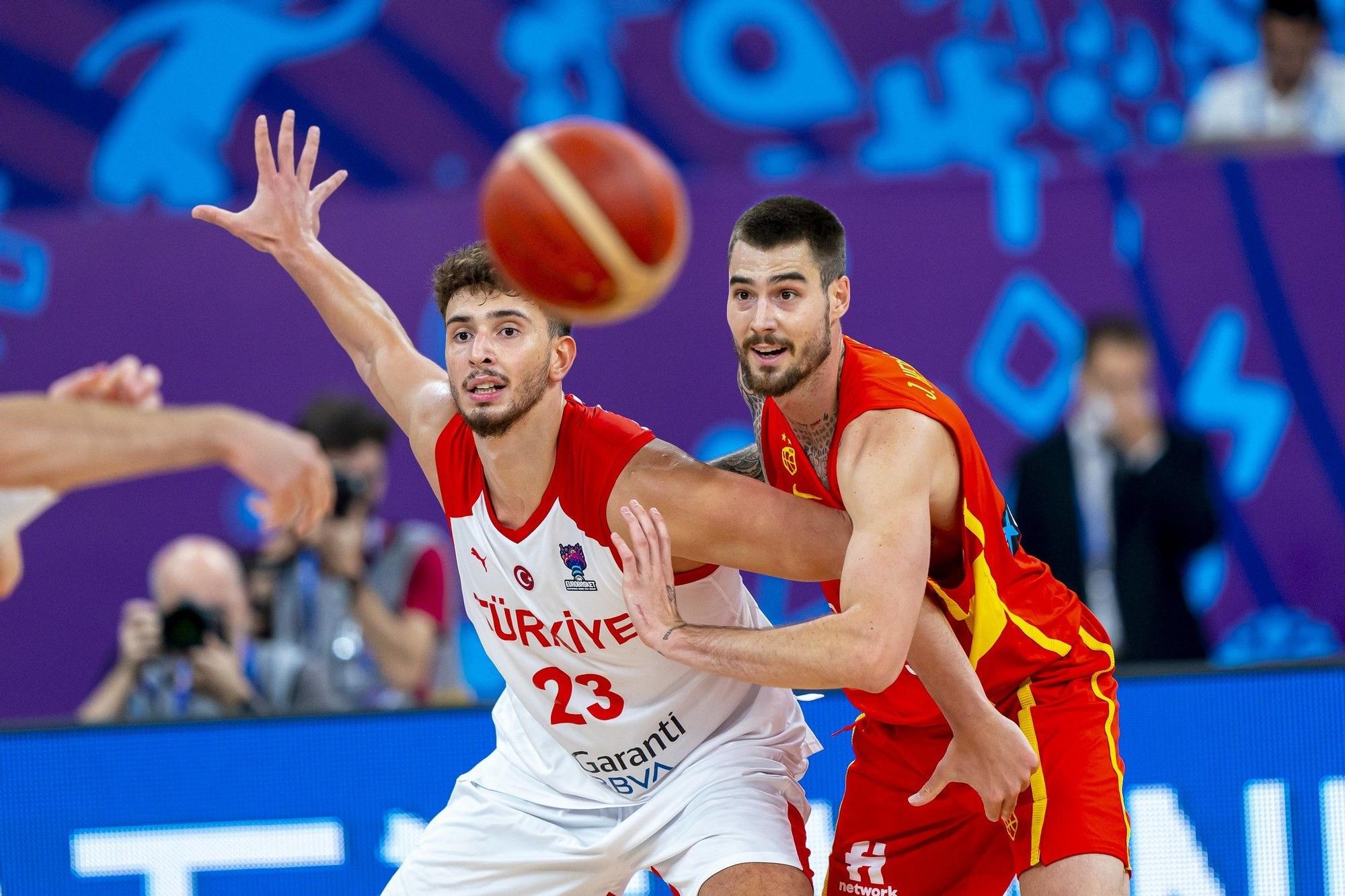 España gana a Turquía y accede a los octavos del Eurobasket como primera de grupo.