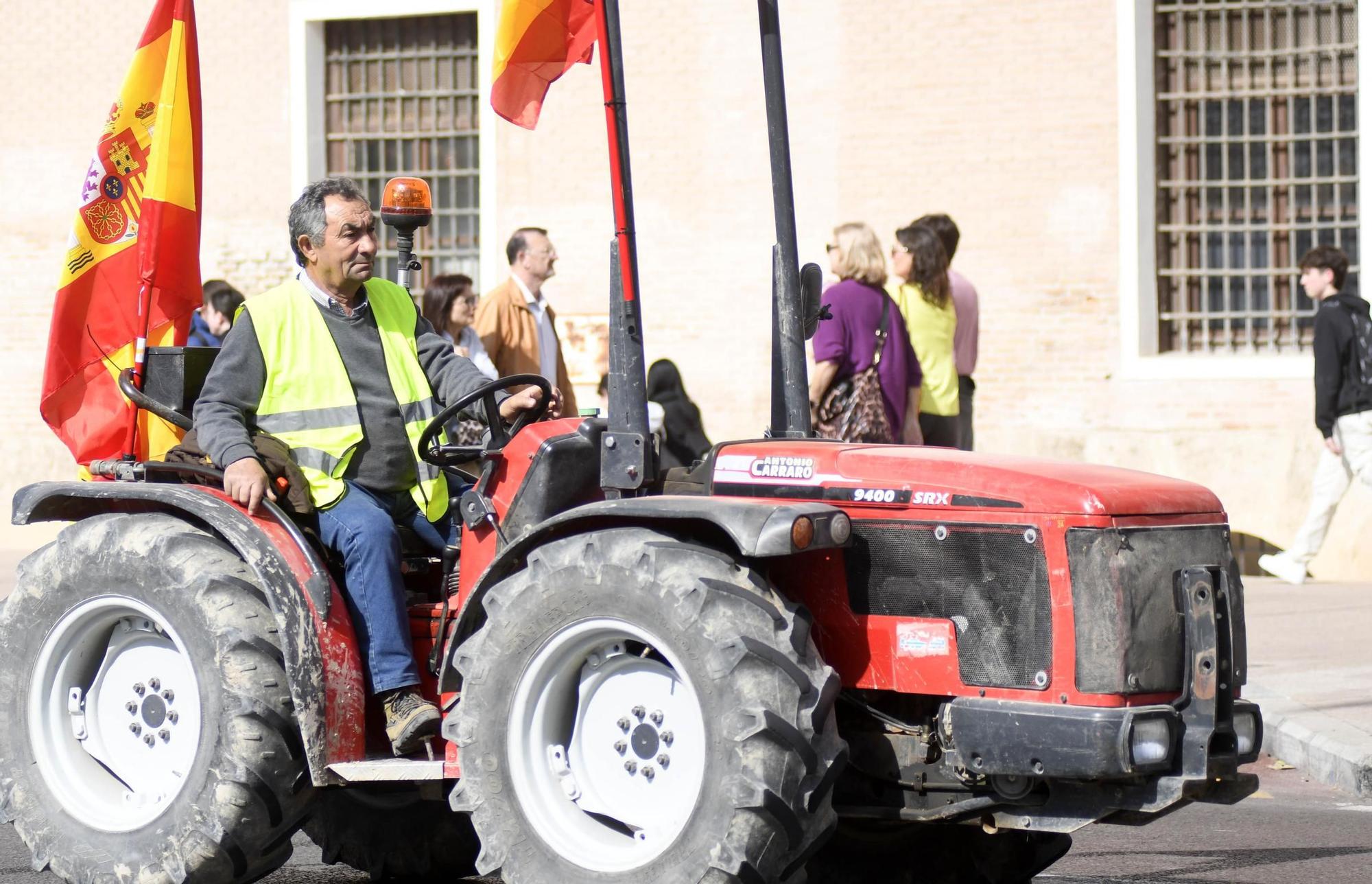 FOTOS: Las protestas de los agricultores murcianos el 21F, en imágenes