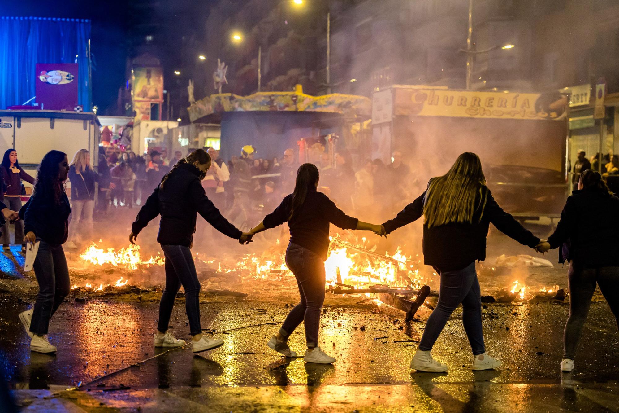 Cremà de la falla Els Tolls