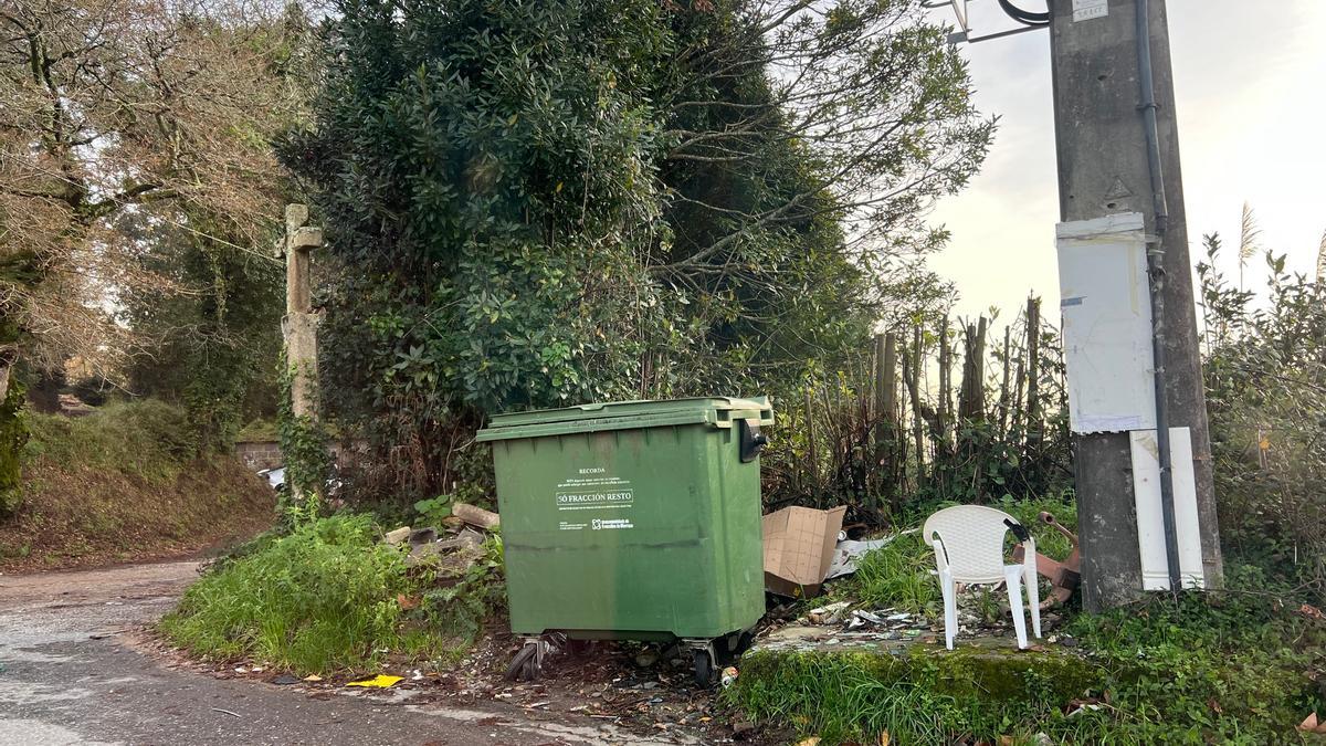 Quejas vecinales en Coiro por vertidos de residuos fuera de los ...