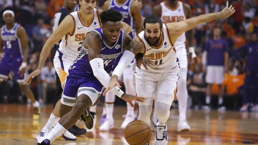 Fantástico debut de Ricky Rubio con los Suns