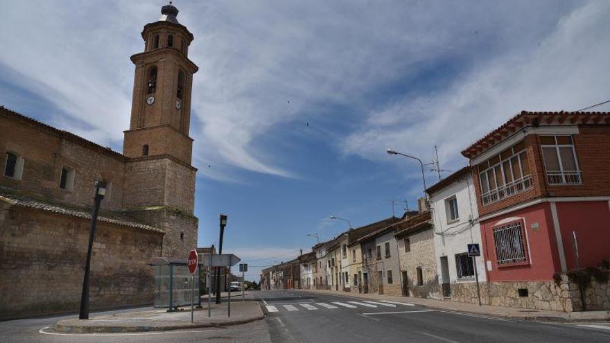 Dos personas sufren quemaduras al incendiarse una vivienda en Candasnos