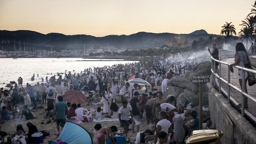 Sant Joan: Las playas de Palma se preparan para recibir a miles de ciudadanos