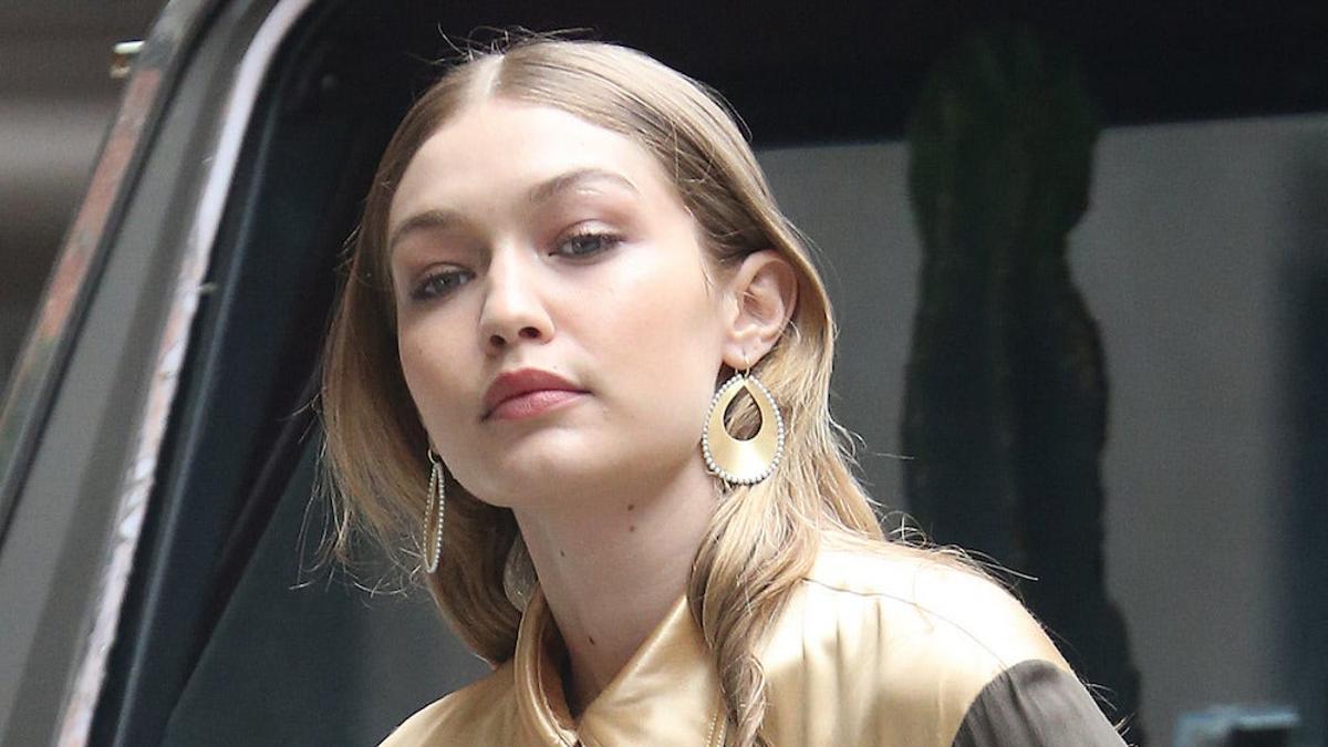 Gigi Hadid posando en Nueva York