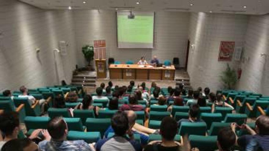 Un instante de la asamblea celebrada del pasado jueves.