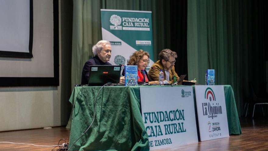 Del Río (izquierda), con Ferreras y Mostaza en un anterior Club.