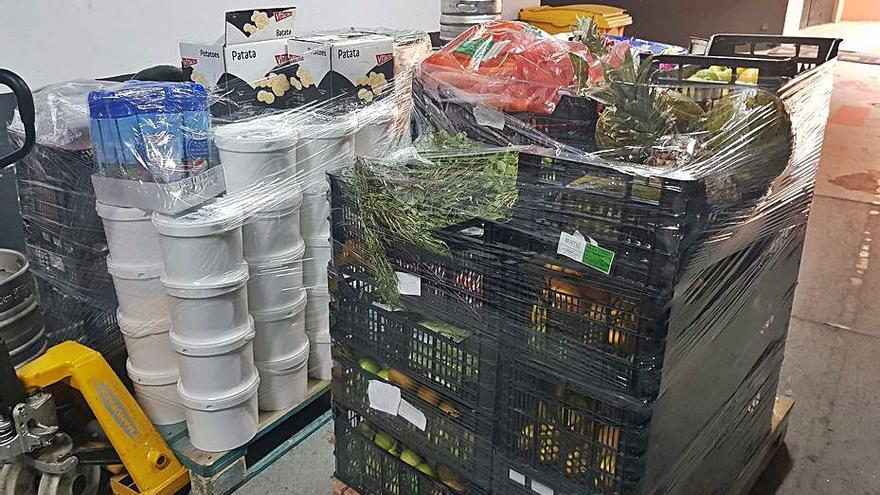 Alimentos cedidos por Grupo El Fuerte en la pandemia. | L. O.