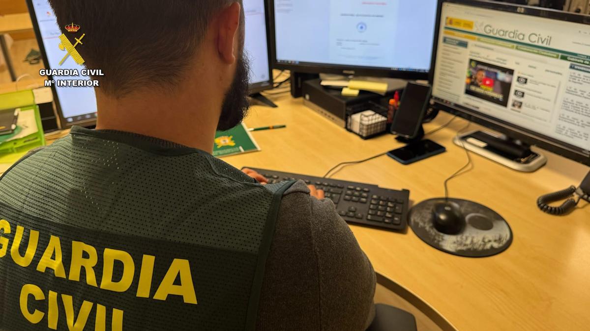 Dos identificados por estafas de 'smishing' con víctimas en A Coruña y otras cinco provincias.