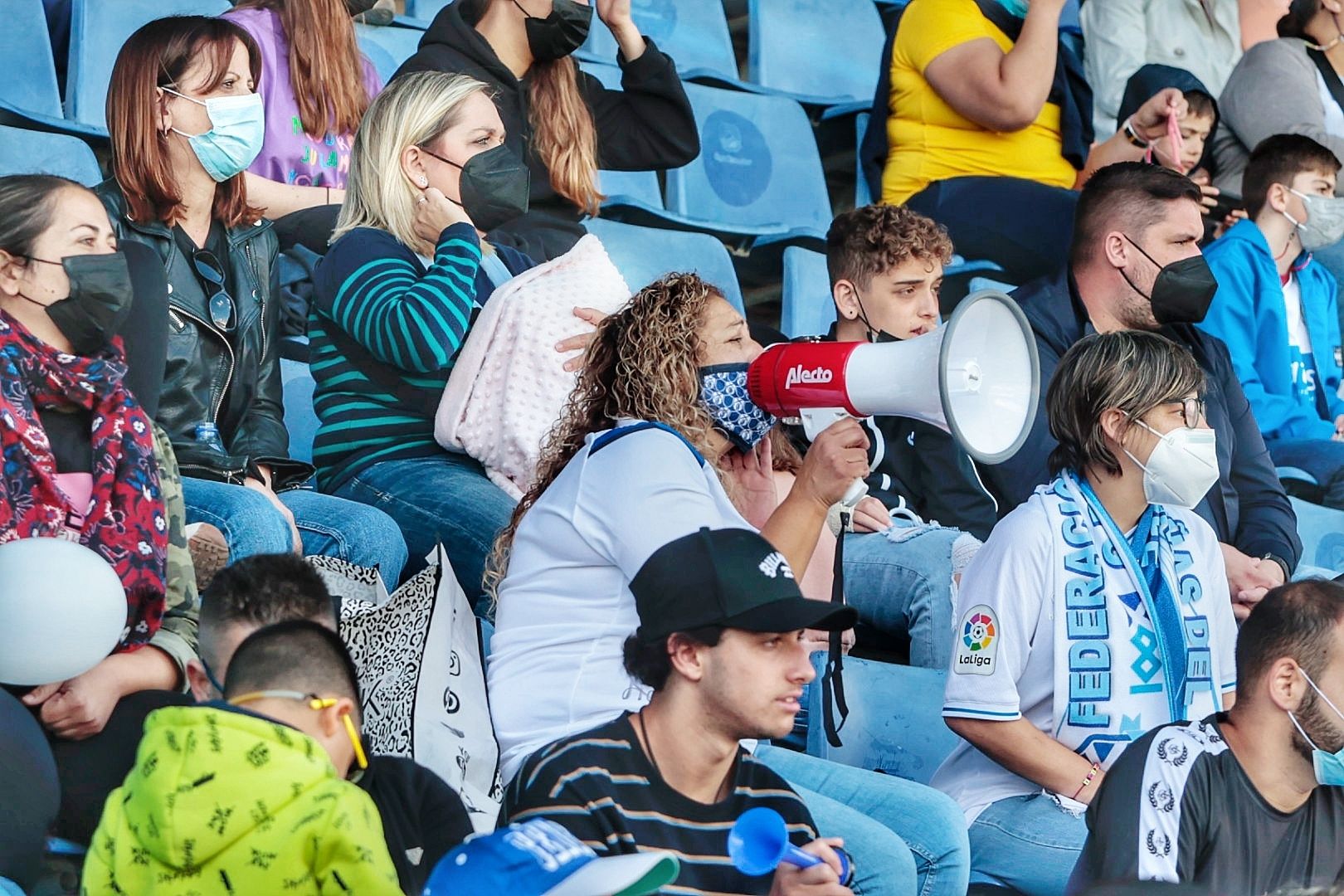 Partido futbol UDG Tenerife-Sevilla de Primera Iberdrola liga femenina