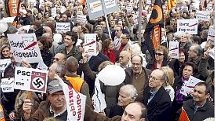 Manifestants es van concentrar a favor de la llibertat d&#039;expressió.