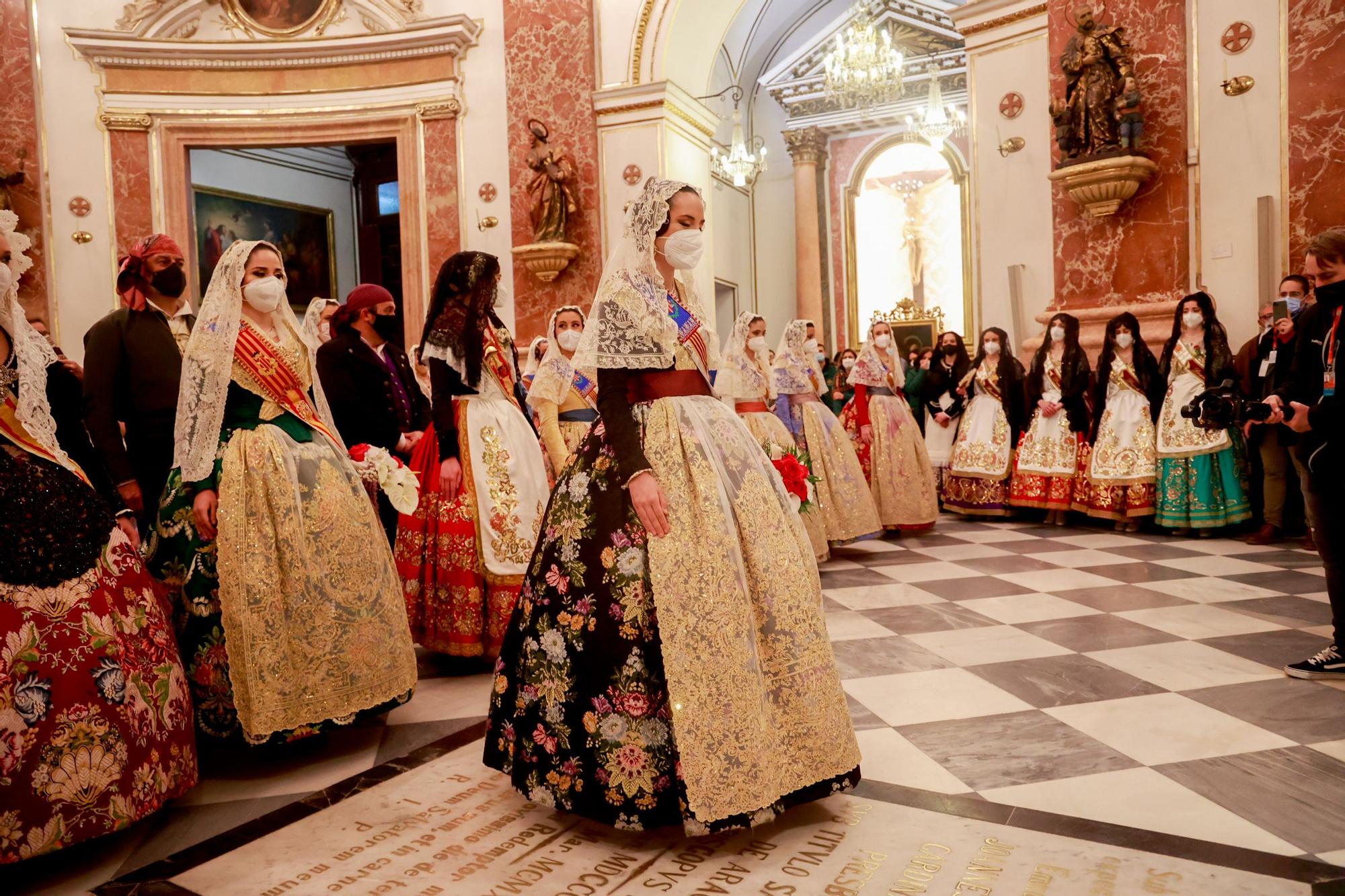 Ofrenda 2022: Carmen Martín llega a la Mare de Déu