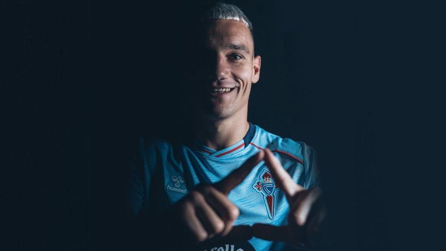 Ferran Jutglà, en su primera imagen con la camiseta del Celta