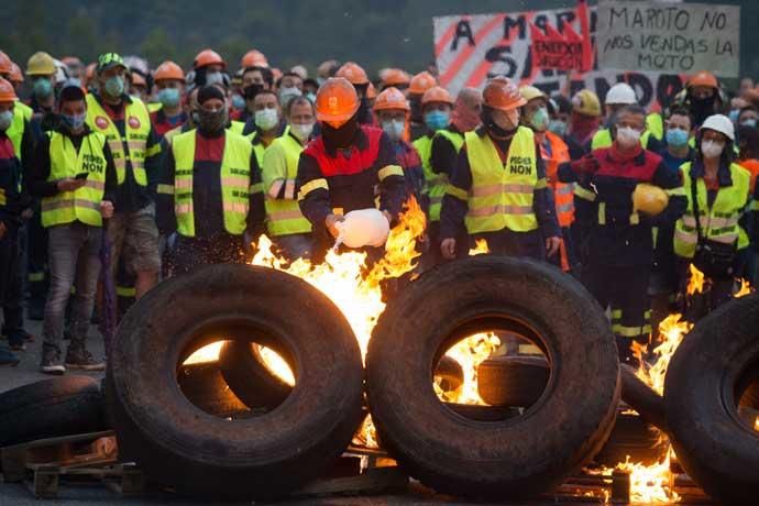 Protestas contra los despidos en Alcoa San Cibrao