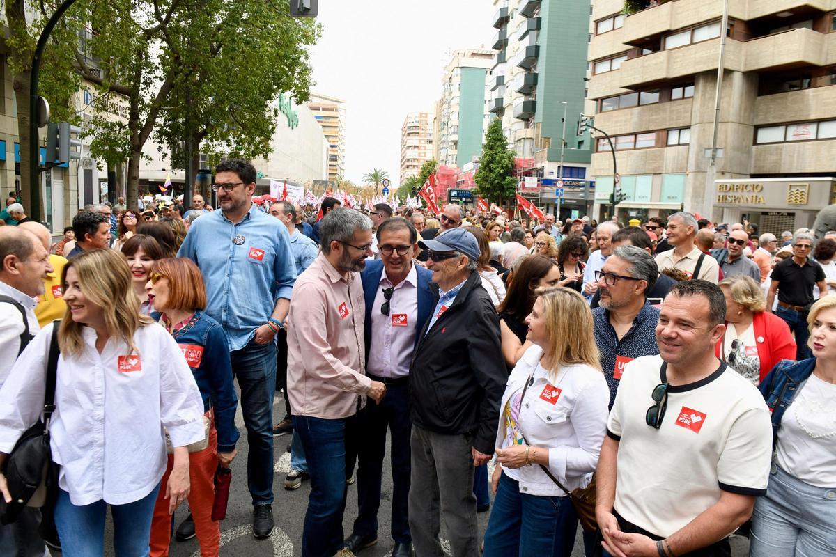 Todas las imágenes de la Manifestación por el Día del Trabajador en Murcia 2026