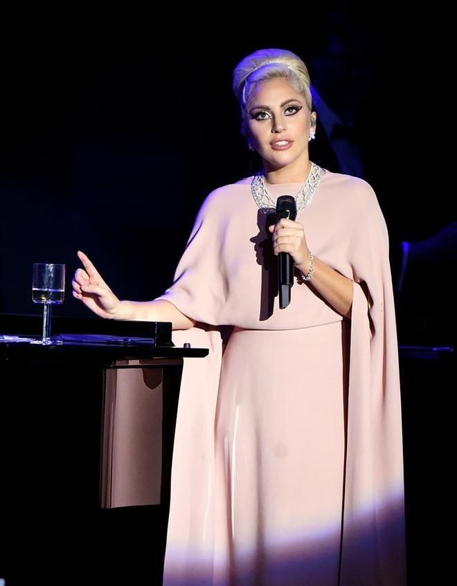 Lady Gaga cantará el himno de EEUU en el Super Bowl