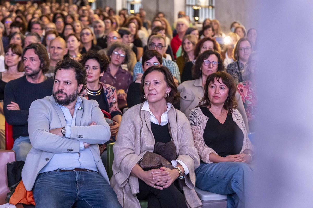 EN IMÁGENES: Las premios "Princesa" María Pagés y Carmen Linares protagonizan la presentación del documental sobre flamenco en La Vega EN IMÁGENES: Las premios "Princesa" María Pagés y Carmen Linares protagonizan la presentación del documental sobre flamenco en La Vega