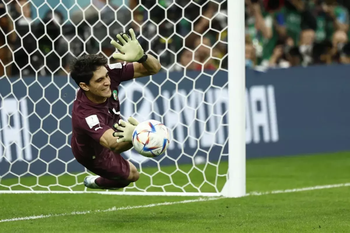 Yassine Bounou, ‘Bono’: el tranquil porter marroquí que parla argentí